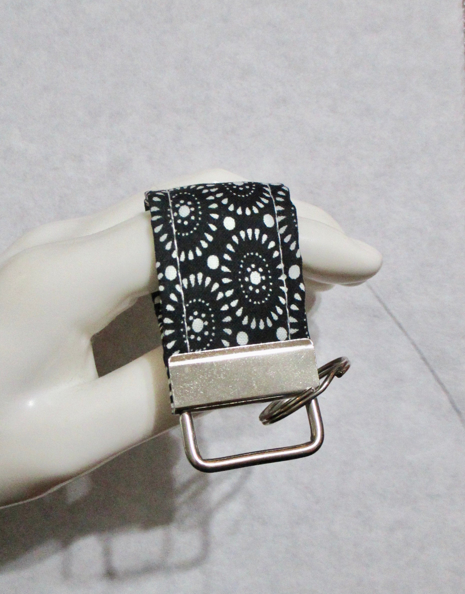Mini Finger Key Chain Key Fob - Black White - Beachside Knits N Quilts